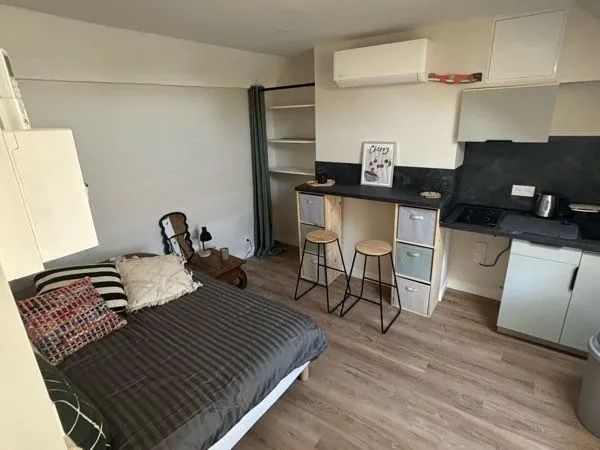 🏠 Studio meublé 14,21 m² - Angers centre, rue Bressigny