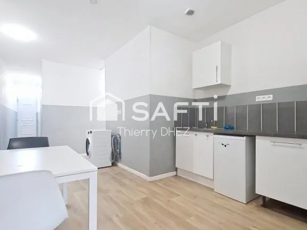 Investissement Flocon : maison de 105m², 5 chambres à louer avec douches et extérieur, à 2 min du tr