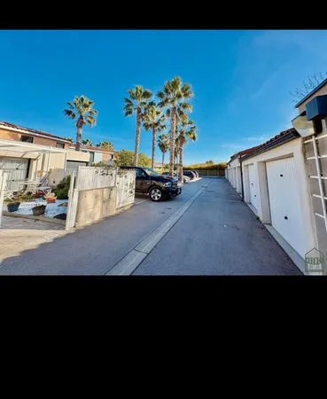 Vends maison en bord d'étang proche du port de Pérols 34