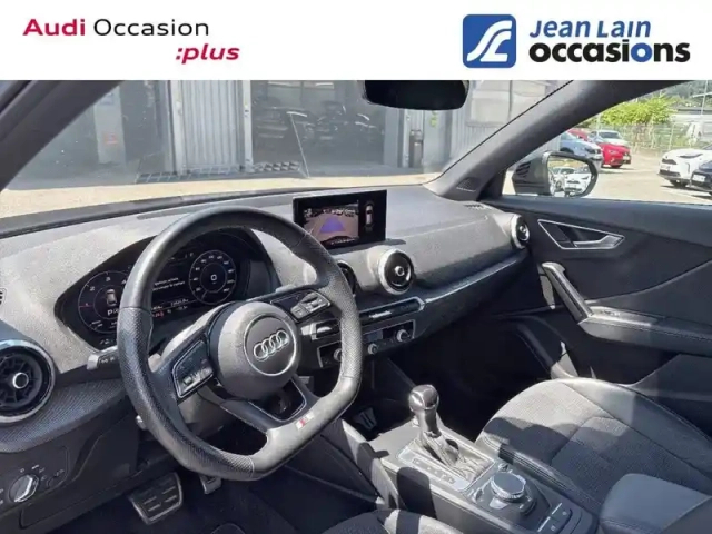 Audi Q2 35 tdi 150 s tronic 7 quattro — photo 11