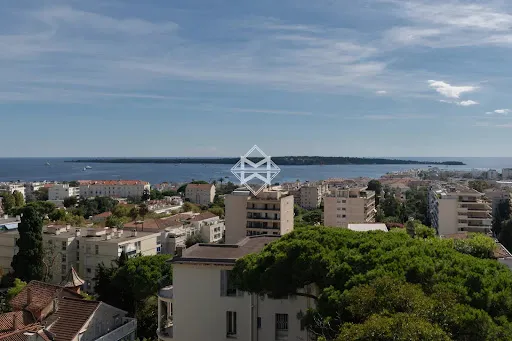 Appartement 4 pièces 120 m²