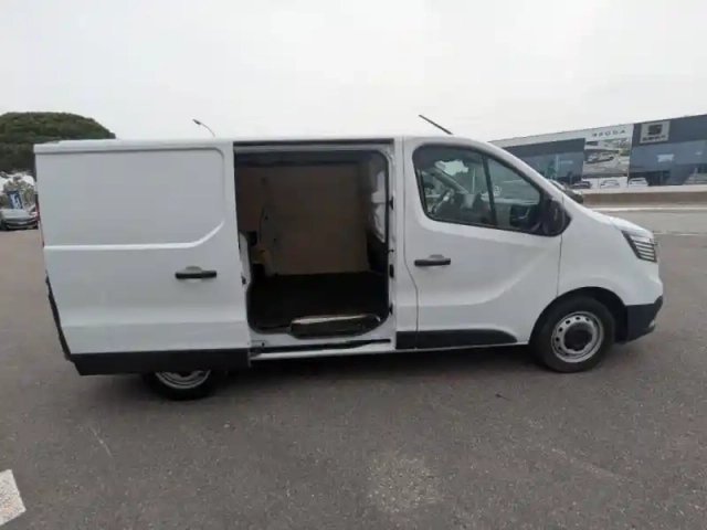 Renault Trafic fg l1h1 3t 2.0 blue dci 130ch grand confort tva recuperable — photo 9