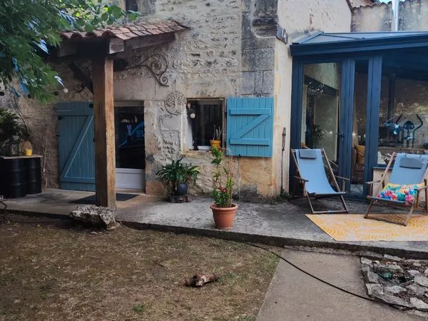 Maison charentaise ( ancienne ferme)