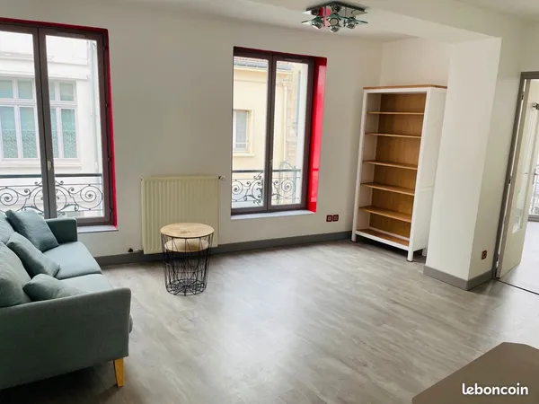 T3 50m2 hyper centre ville Epernay sans agence