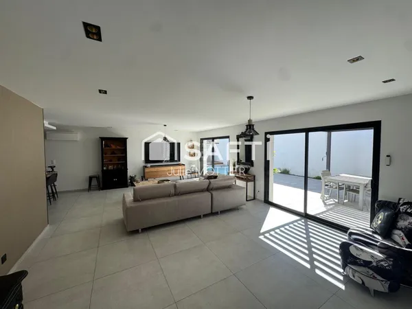 Maison de plain pied contemporaine tout confort climatisée