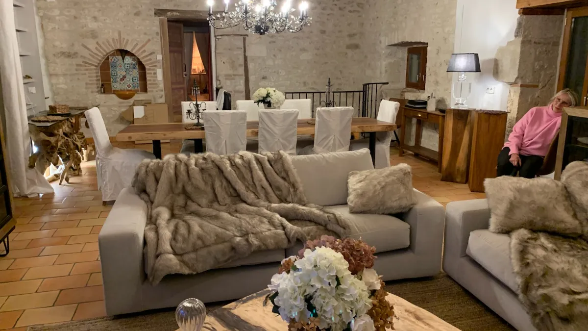 Photo 6