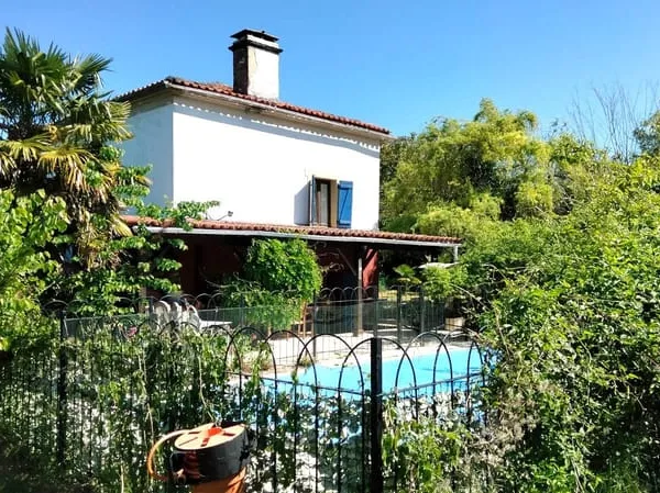 Maison Rustique de Campagne, 3 Chambres, Gîte, Piscine, Dépendances - Fontenille
