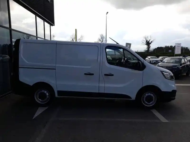 Renault Trafic fgn l1h1 2800 kg blue dci 130 — photo 6