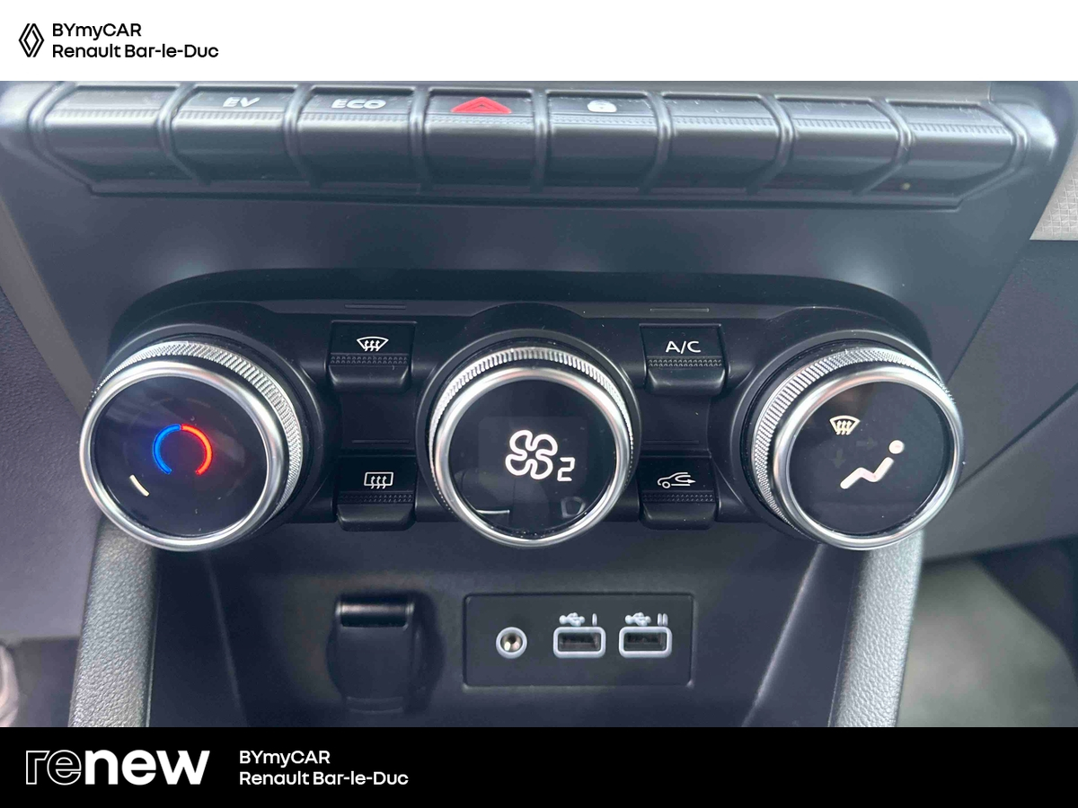 Renault Clio E-Tech full hybrid 145 — photo 19