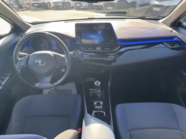 Toyota C-Hr 1.2 t 2wd graphic 116 ch — photo 20