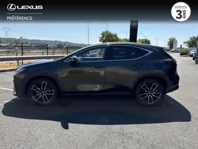 Lexus Nx 450h+ executive 4wd — photo 3
