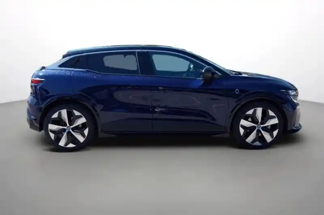 Renault Megane e-tech 220 ch autonomie confort gsr2 — photo 7