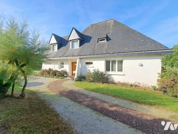 Maison 6 pièces 210 m²