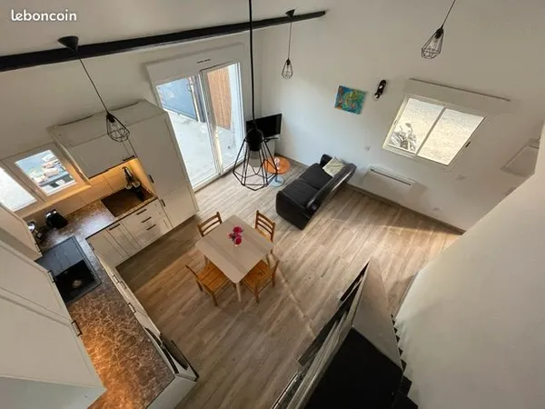 Location Maison meublée 70 m² - 2 chambres - Terrasse & Jardinet - À deux pas de la gare