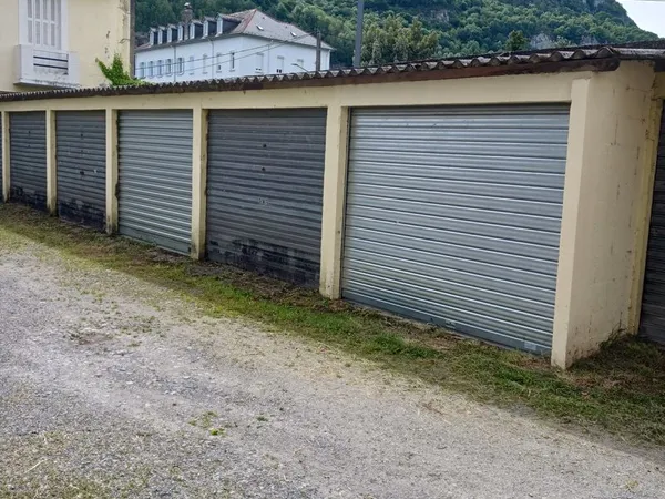 Boxes à vendre à Lourdes