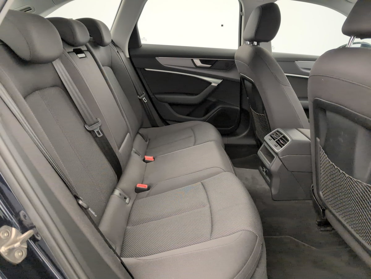 Audi A6 Avant — photo 10