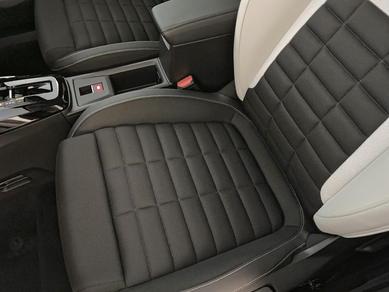 Citroën C3 Aircross hybride 145 ch aut max — photo 9