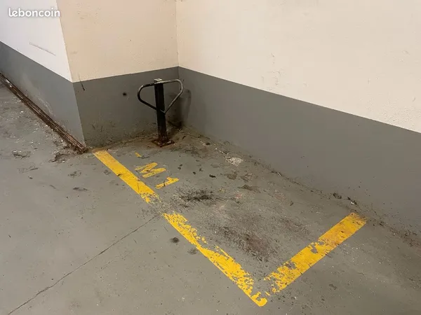 Parking moto