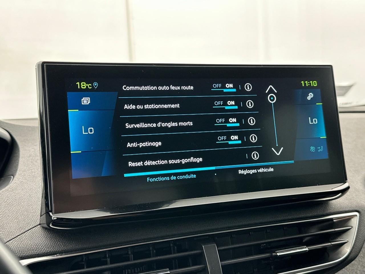 Peugeot 3008 hybrid 225 e-eat8 allure pack — photo 23