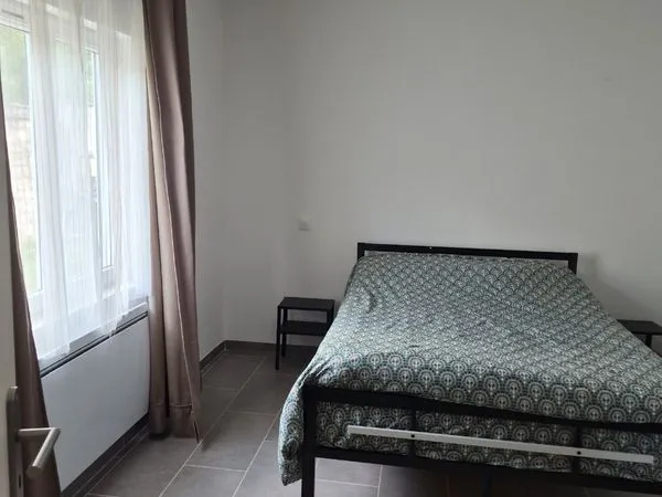 Appartement f3 meublé rdc jardin