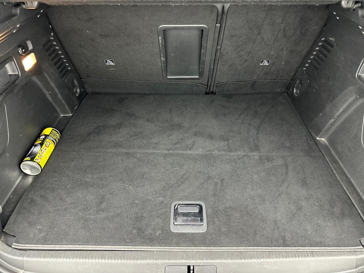 Peugeot 3008 hybrid4 300 e-eat8 gt — photo 6