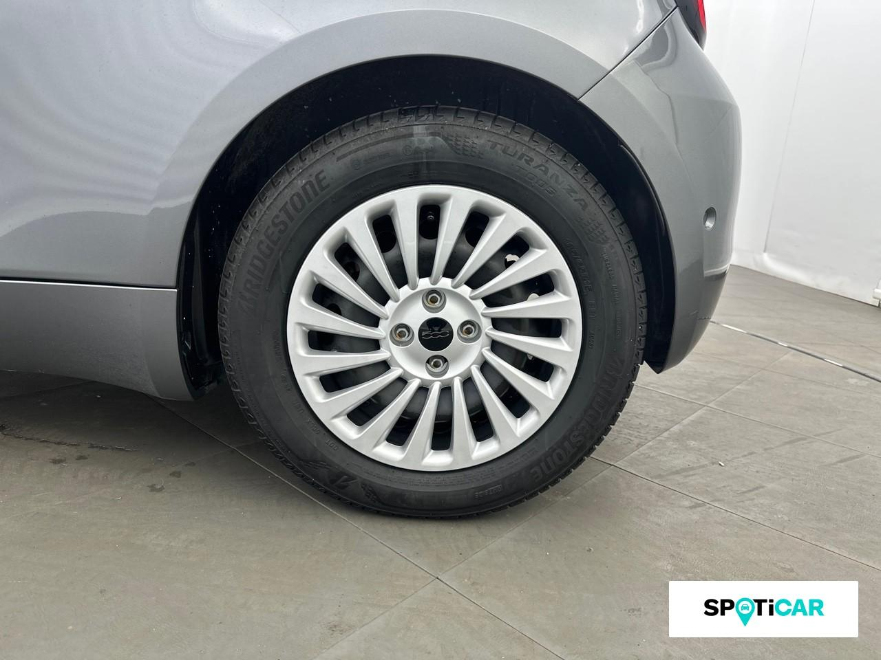 Fiat 500 e 118ch my23 — photo 11