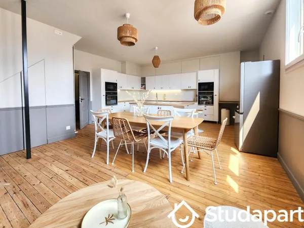 Chambre dans une colocation de 12m2