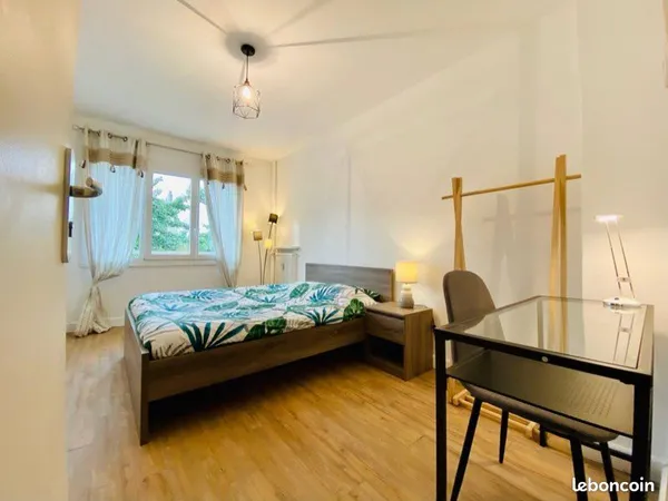 3 chambres meublées libres bien situées