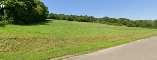 Terrain 1300 m² Soulières
