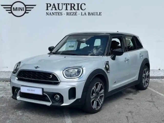 Mini Countryman cooper se  125ch + 95ch yours all4 bva6 — photo 19