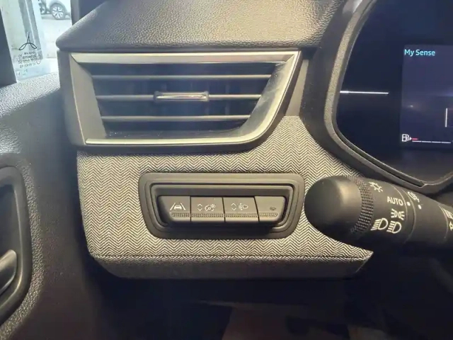 Renault Clio tce 90 — photo 26