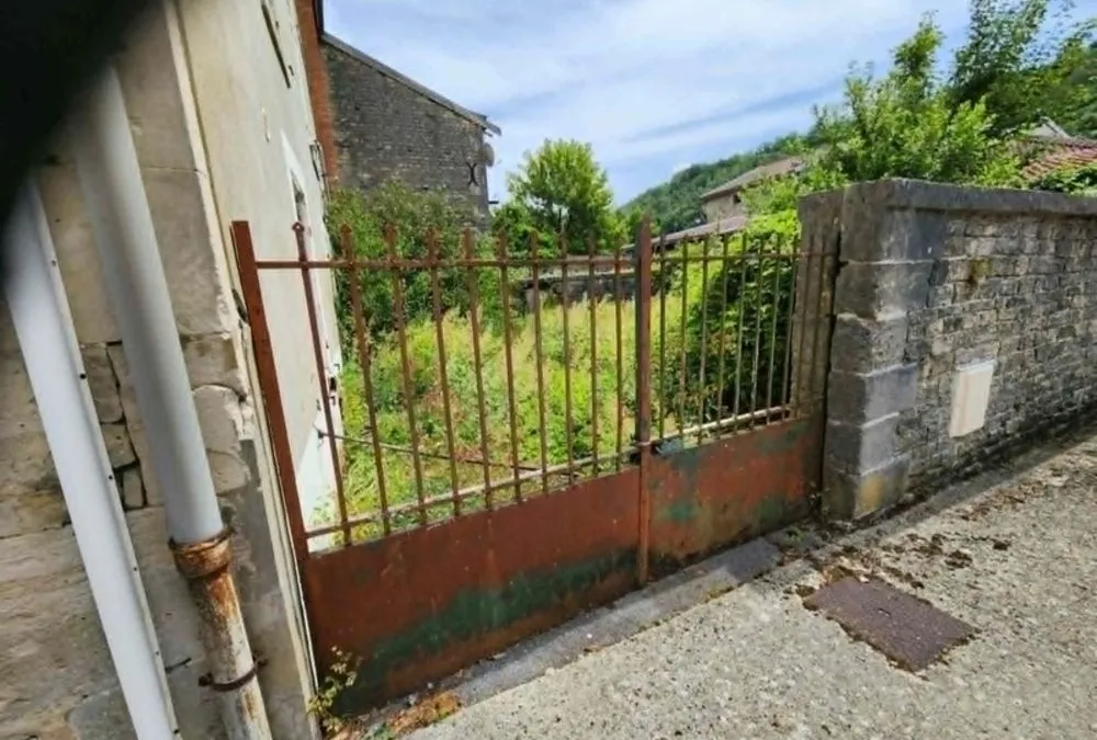 Photo 6
