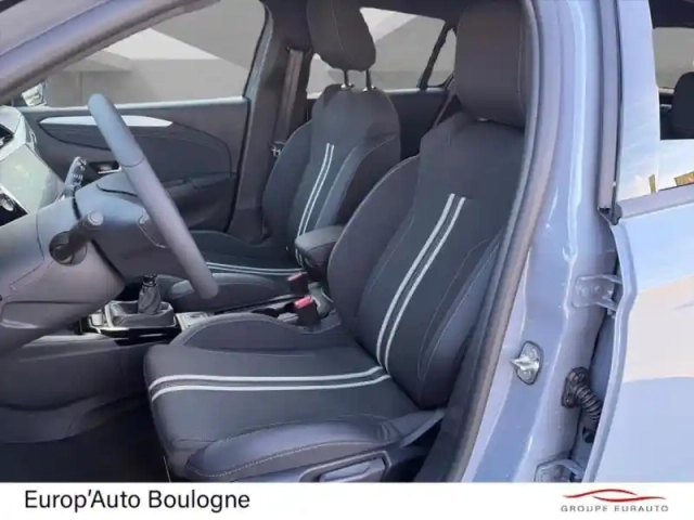 Opel Corsa 1.2 turbo 100ch gs — photo 11