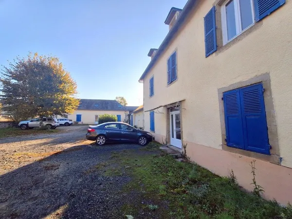 Immeuble de Rapport composé de 8 appartements à 20 mn de Brive
