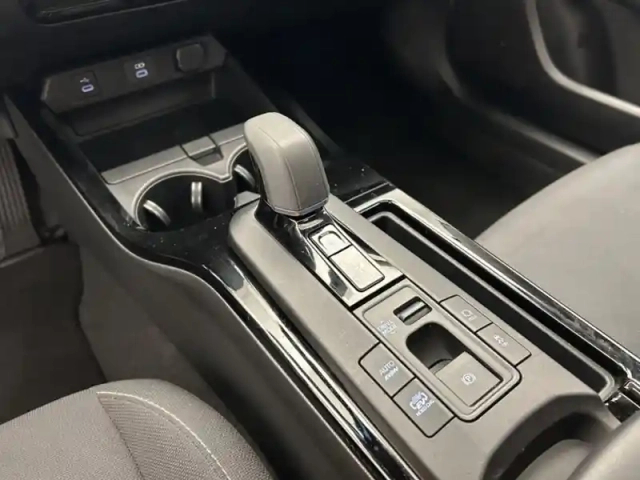 Toyota Prius hybride rechargeable 223ch design + toit pa — photo 19