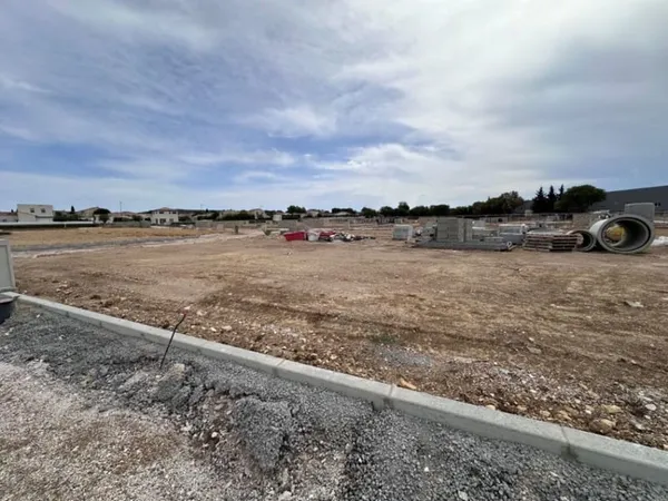 Terrain 200 m²