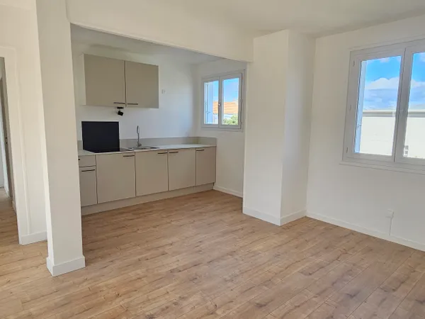 REZÉ GRAND T2 DE 44,40 M² - RÉNOVÉ EN 2026 - JARDIN PRIVATIF