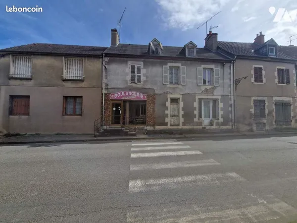 Local Divers 130 m² VILLENEUVE SUR ALLIER