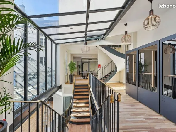 Bureaux 200 m²