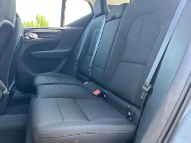Volvo Xc40 d3 adblue 150ch momentum geartronic 8 — photo 10