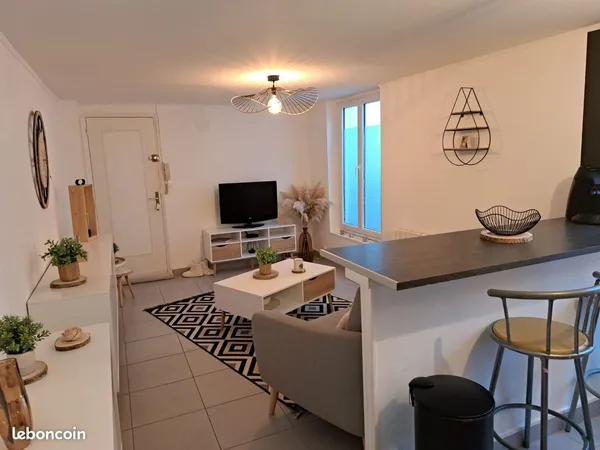 🏡 APPARTEMENT CENTRE-VILLE - 37 m² + DÉPENDANCE 10 m² - SANS CHARGES