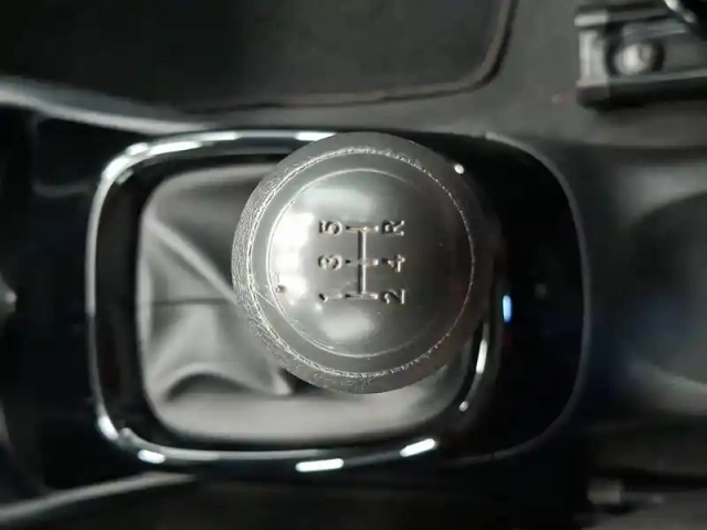 Citroën C1 vti 72 s&amp;s — photo 28