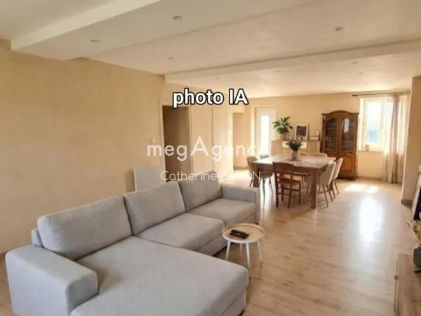Ensemble immobilier maison 100m2 jardin et dépendances
