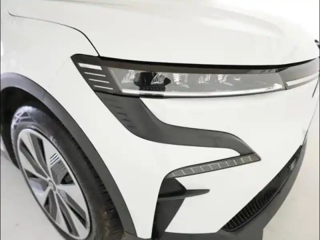 Renault Megane e-tech electric ev60 130ch evolution er optimum charge — photo 13