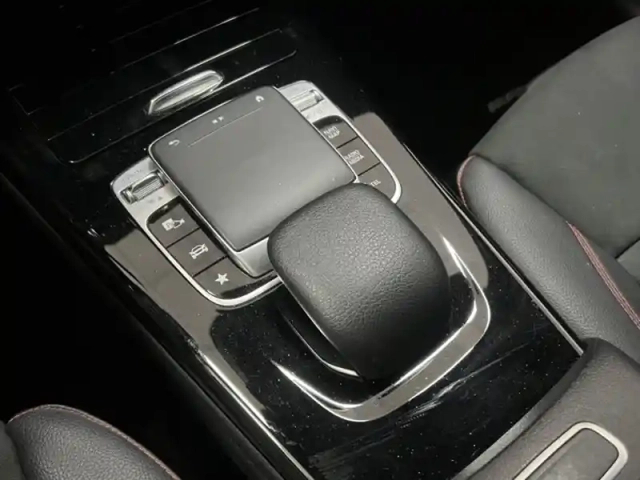 Mercedes Classe A a 200 compacte — photo 19