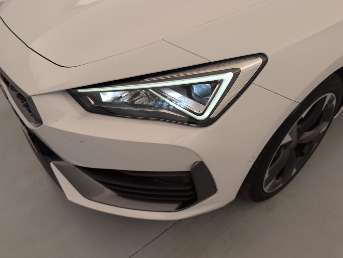 Cupra Leon — photo 22