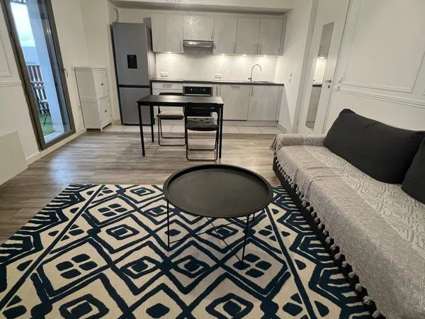 Superbe t3 meublé - balcon 🌿 - parking privé 🚗 - rer a à 10 min