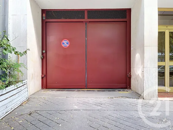 Parking 9 m²