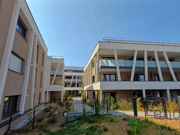 Appartement 4 pièces 82 m²