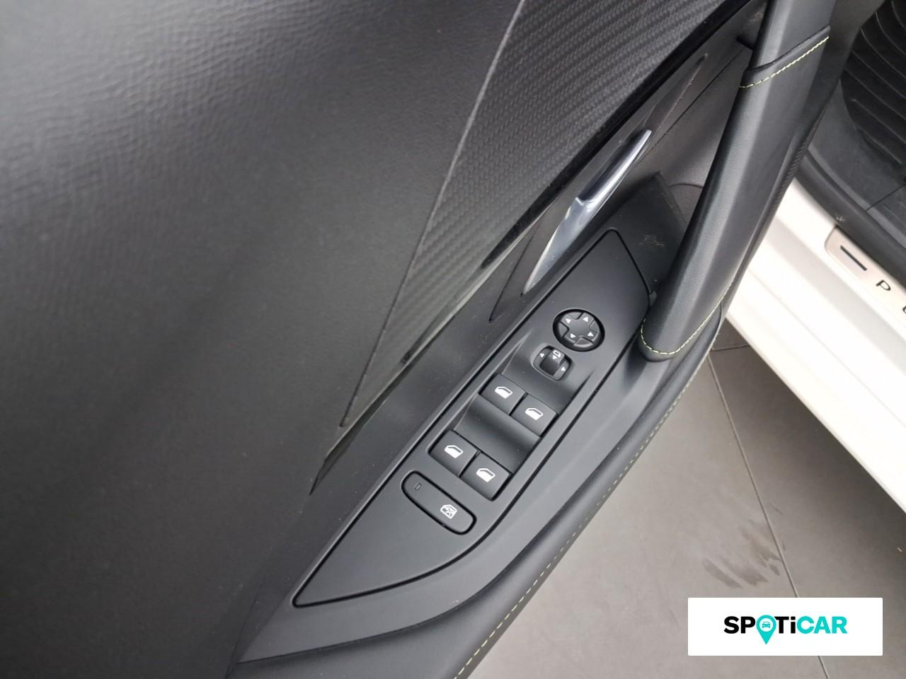 Peugeot 208 e-208 136ch gt — photo 19